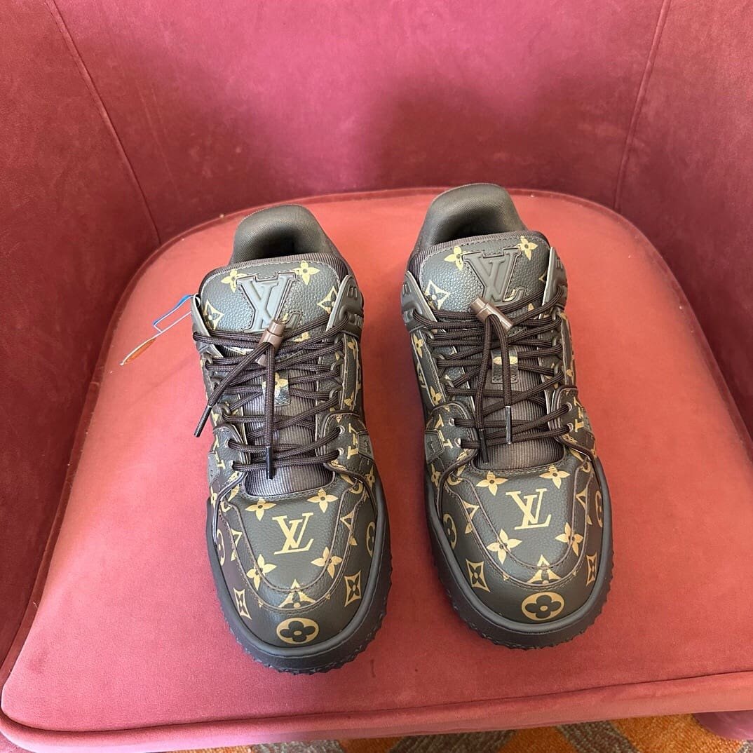 IMG_8130-1 Louis Vuitton Shoes | Mastercraft Quality - Image 1