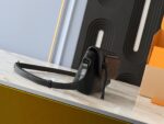 Louis Vuitton M12636 Pulse Wearable Wallet - Image 3