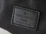 Louis Vuitton M12636 Pulse Wearable Wallet - Image 10