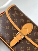 Louis Vuitton M46049 Diane - Image 10