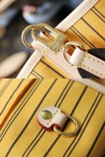 Louis Vuitton M11947 Neverfull Bandoulière Inside Out MM - Image 14