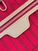 Louis Vuitton M12096 Neverfull Bandoulière Inside Out MM - Image 14