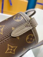 Louis Vuitton M12109 Neverfull Bandoulière Inside Out BB - Image 8
