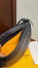 Goyard Hirondelle bag - Image 5