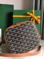 Goyard Petit Flot Bucket Bag - Image 5