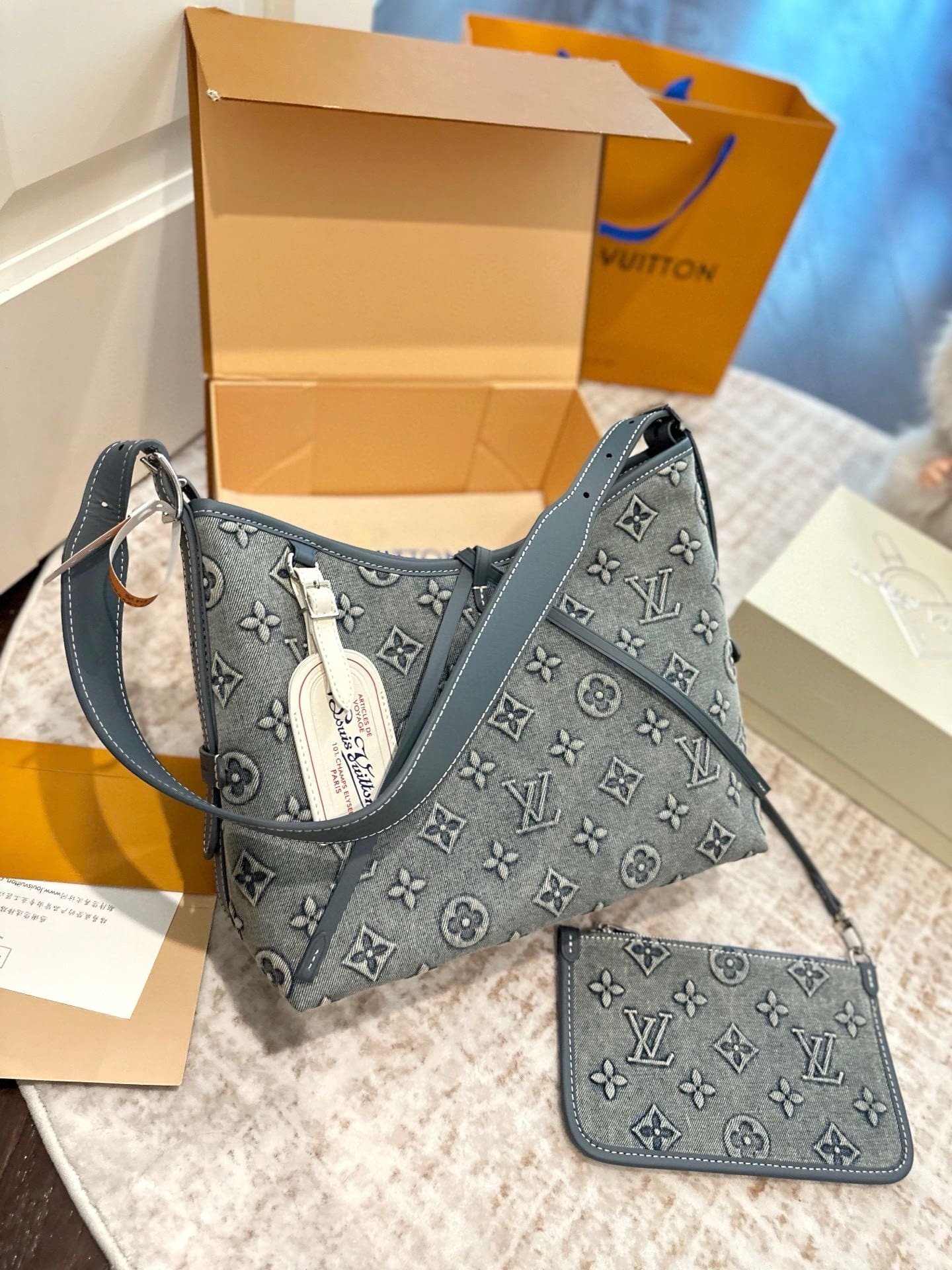 IMG_8894 Louis Vuitton Carryall - Image 1