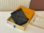 Louis Vuitton M82072 Multiple Wallet - Image 5