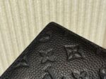 Louis Vuitton M82072 Multiple Wallet - Image 4