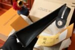 Louis Vuitton M30450 Pochette Voyage - Image 8