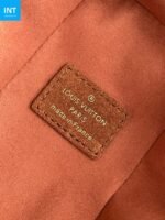 Louis Vuitton M15072 Side Trunk MM - Image 10