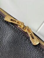 Louis Vuitton M26359 Express MM - Image 5