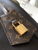 Louis Vuitton M26397 Express MM - Image 9