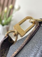 Louis Vuitton M26039 Express PM - Image 9
