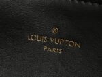 Louis Vuitton M83359 Pochette Coussin - Image 10