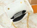 Louis Vuitton M11331 Pochette Coussin - Image 5
