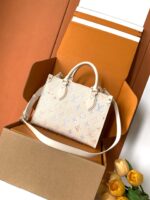 Louis Vuitton M25770 OnTheGo PM - Image 2