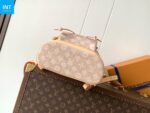 Louis Vuitton M15135 Montsouris PM - Image 7
