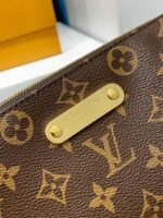 Louis Vuitton M13567 Pochette Eva - Image 7
