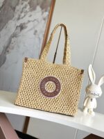 Louis Vuitton M24723 OnTheGo MM - Image 4