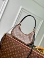 Louis Vuitton M25223 Small CATCHY bag - Image 7