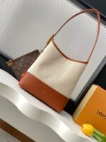 Louis Vuitton M25468 Low Key PM Hobo Bag - Image 5