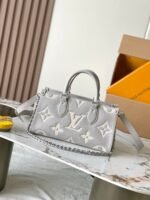 Louis Vuitton M14213 OnTheGo East West - Image 4