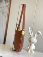 Louis Vuitton M14642 Low Key Cookie MM - Image 10