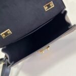 Louis Vuitton Tilsitt M46548 - Image 4