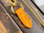 Louis Vuitton M81005 FLAP DOUBLE PHONE BAG - Image 5