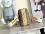 Louis Vuitton M81005 FLAP DOUBLE PHONE BAG - Image 4