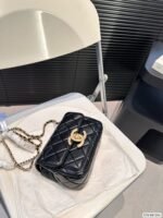 Chanel chain bag - Image 3