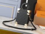 Louis Vuitton M11131 Camera Box - Image 6