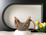 Louis Vuitton M81098 Loop - Image 3