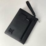 Louis Vuitton M69837 TAKEOFF Clutch - Image 5