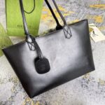 GUCCI  Supreme Monogram Blooms Medium Reversible Tote - Image 6