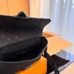 Louis Vuitton M23741 S-Cape Messenger - Image 10