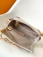 Louis Vuitton N40674 Steamer Wearable Wallet - Image 7