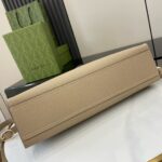 Gucci Medium tote bag with hook closure - Image 11