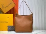 Louis Vuitton M24974 Low Key Hobo MM - Image 6