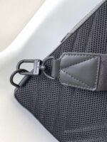 Louis Vuitton M23736 Pilot Slingbag - Image 10