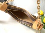 Louis Vuitton M81098 Loop - Image 10
