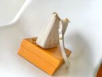 Louis Vuitton M83448 Easy Pouch On Strap - Image 5
