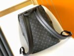 Louis Vuitton M43186 Discovery Backpack - Image 4