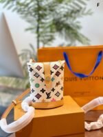 Louis Vuitton M83343 Envelope Pouch - Image 2