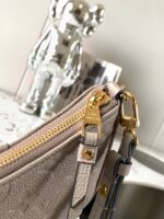 Louis Vuitton M81862 Easy Pouch On Strap - Image 6