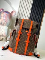 Louis Vuitton M46814 Christopher MM - Image 3