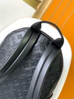Louis Vuitton M46553 Discovery Backpack - Image 7