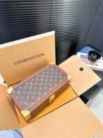 Louis Vuitton M10260 Coffret 8 Montres - Image 3