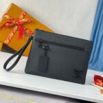 Louis Vuitton M69837 TAKEOFF Clutch - Image 2