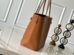 Louis Vuitton M12061 Neverfull Inside Out MM - Image 12